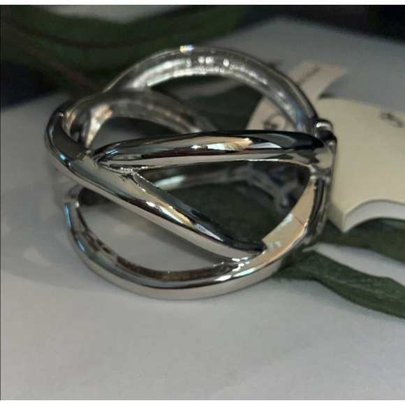 new directions Jewelry - New Directions Silver Tone Metal Bracelet